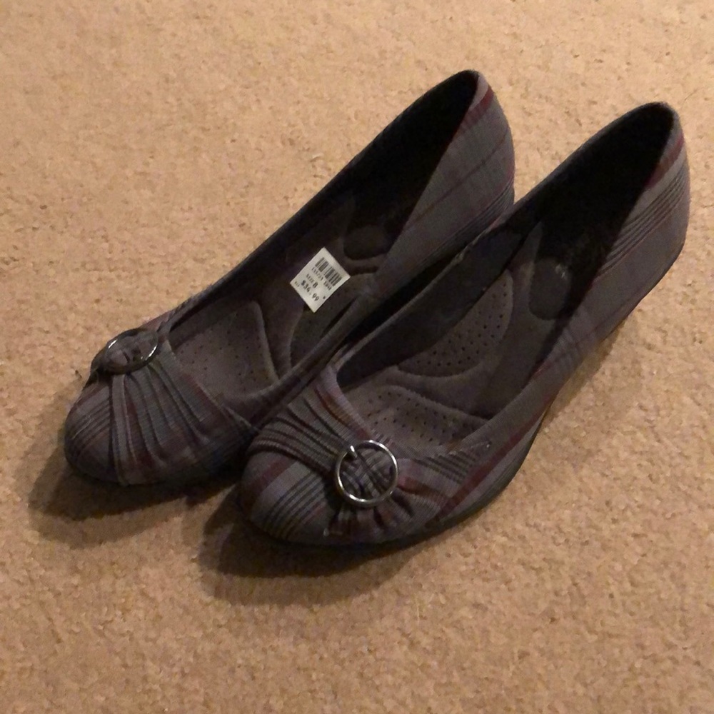 Plaid wedge shoes